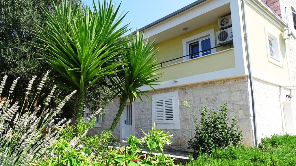 Seaside Villa Mia Trogir Exteriör bild