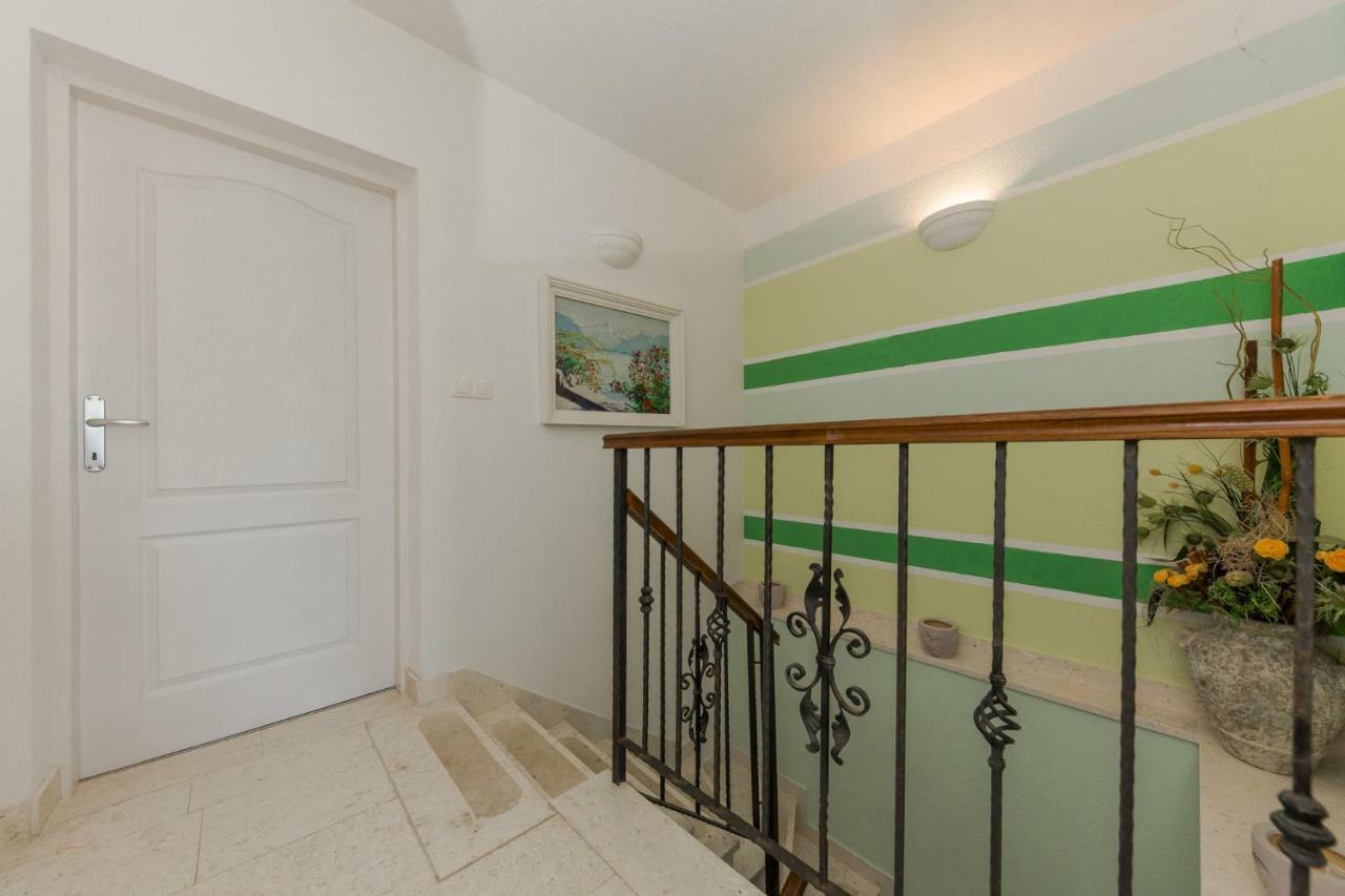 Seaside Villa Mia Trogir Exteriör bild